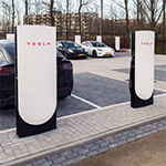 Eerste Tesla V4 Superchargers staan in Nederland